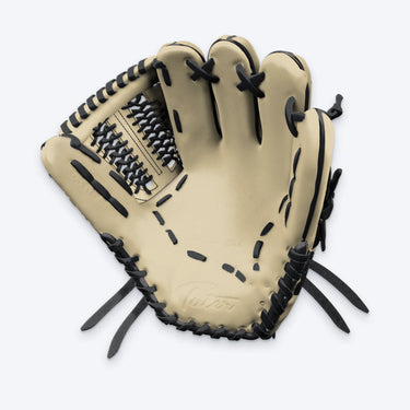 Palm view of the Tater Mod. Trap Loop pitcher's glove showing the blonde pocket, black lacing and embossed Tater logo